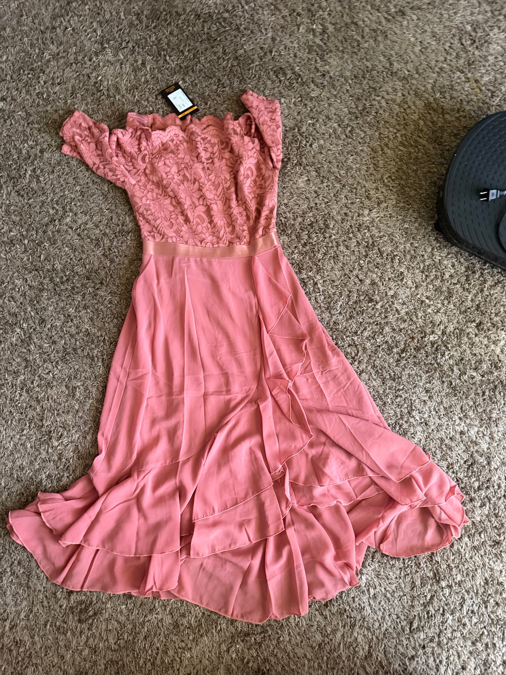 Actual MIUSOL cinnamon pink lace ruffle dress, new with tags, size small